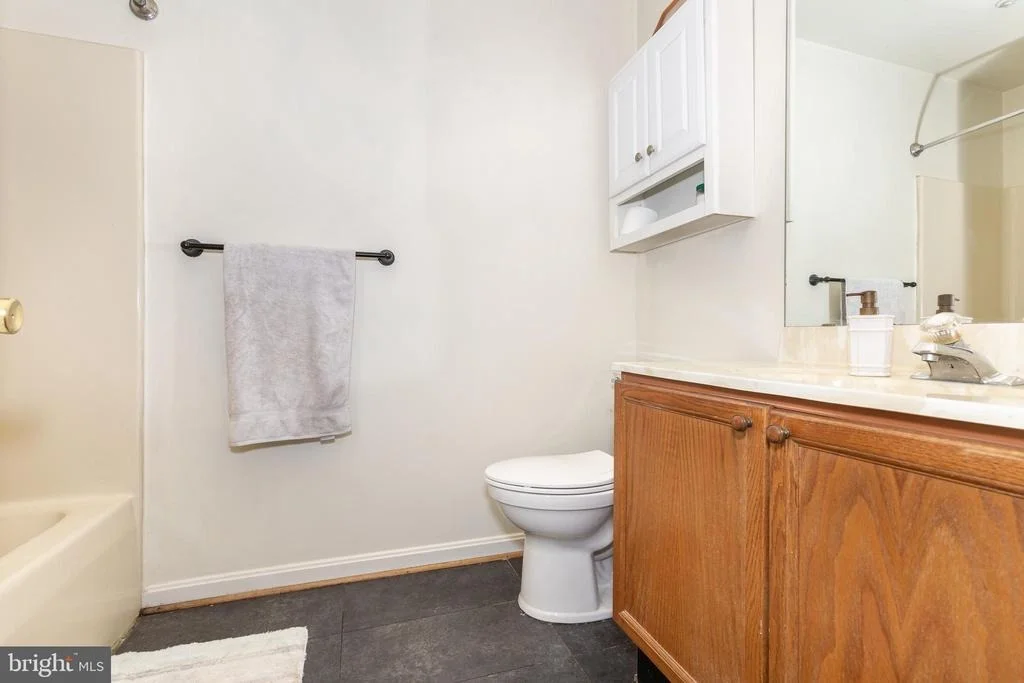 Photo of Unit 2A at 2406 DOMINION DRIVE
