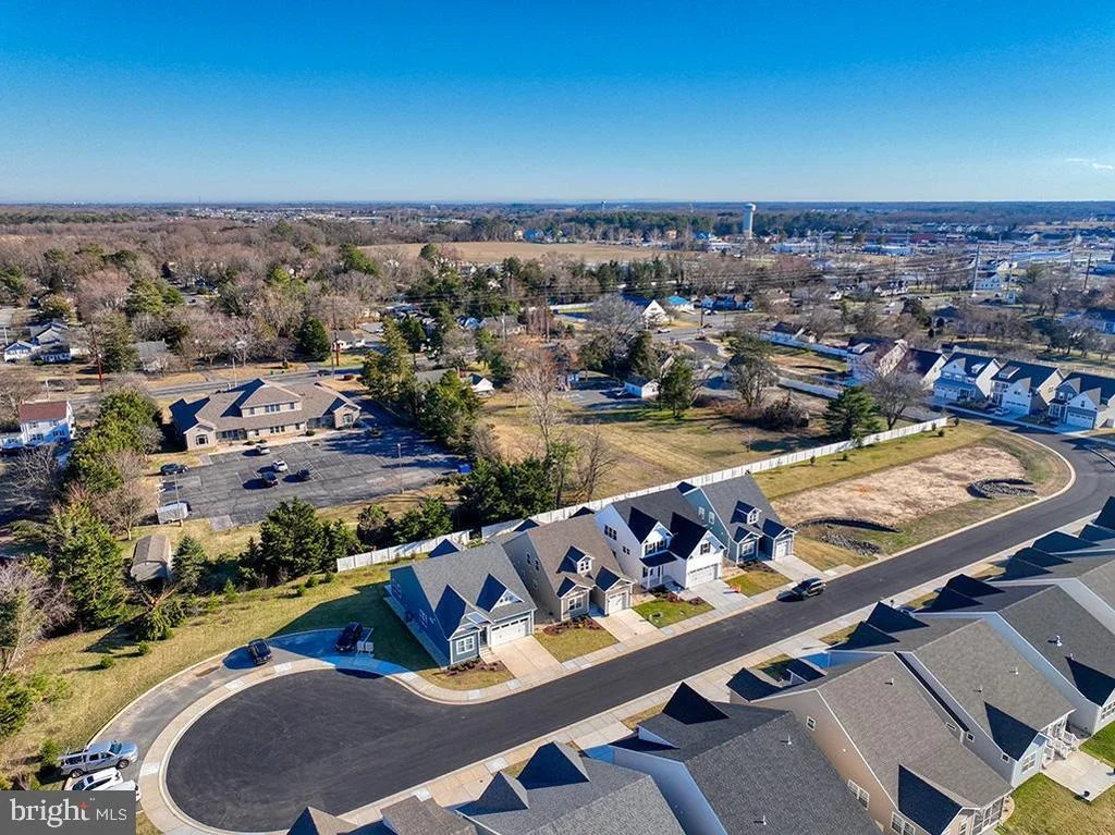 Photo of 33768 CATCHING COVE COURT