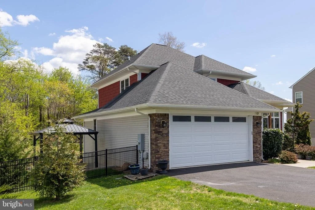 Photo of 112 COLONIAL DRIVE