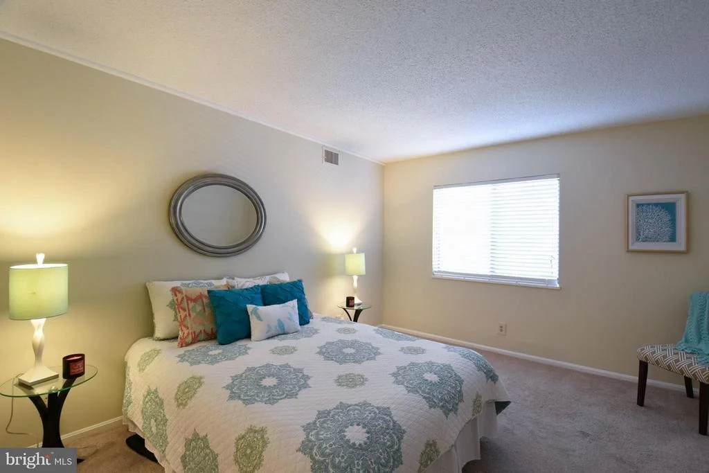 Photo of Unit 201 at 5902 MOUNT EAGLE DRIVE