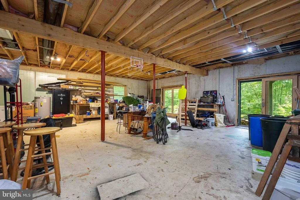 Photo of 995 BETTS LANE