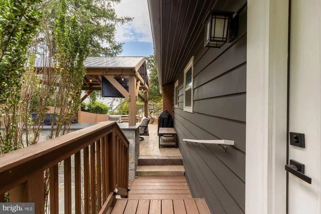 Photo of 5010 KING RICHARD DRIVE