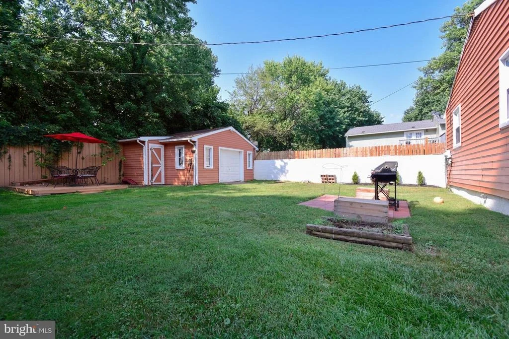Photo of 3213 LILY AVENUE