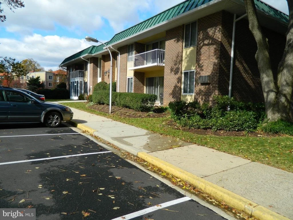 Photo of Unit 62C at 3603 GLEN EAGLES DRIVE