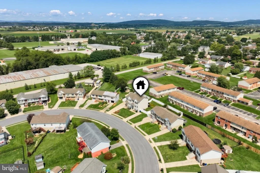 Photo of 24 SQUIRE CIRCLE