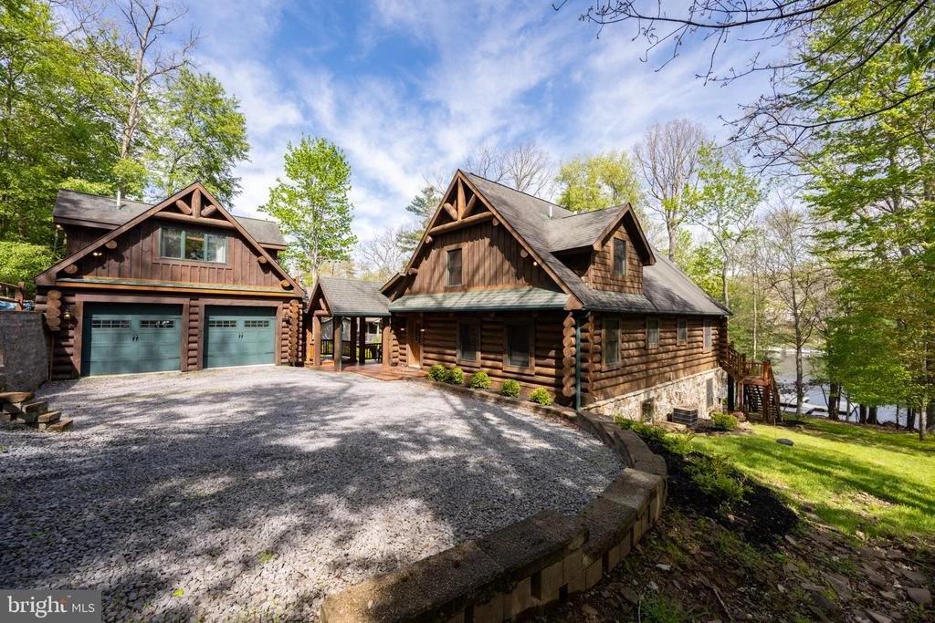 Photo of 42 RED OAK WAY