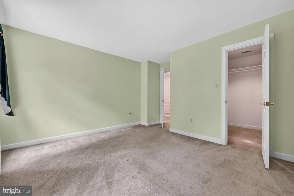 Photo of 900 MALVERN HILL DRIVE