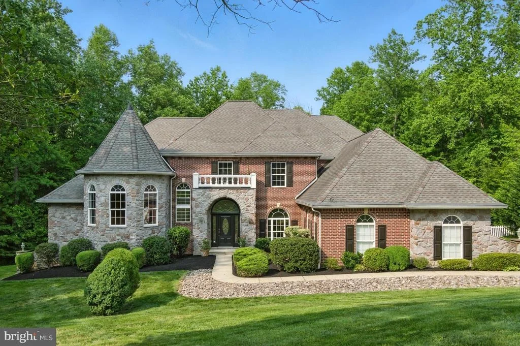 Photo of 1002 COVINGTON WAY