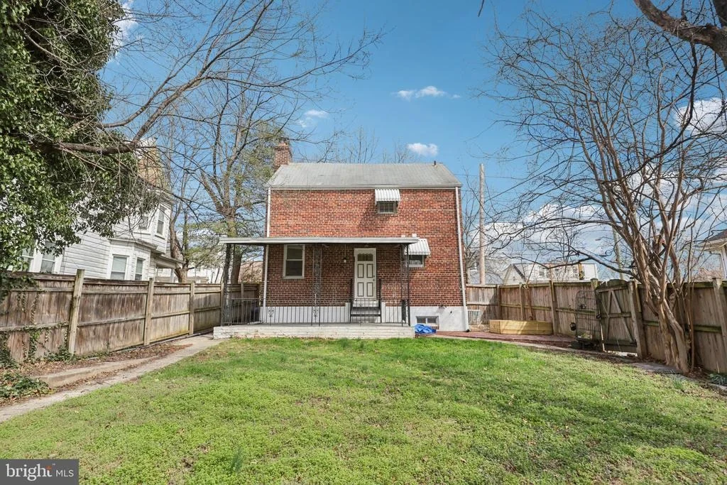 Photo of 3800 35TH STREET