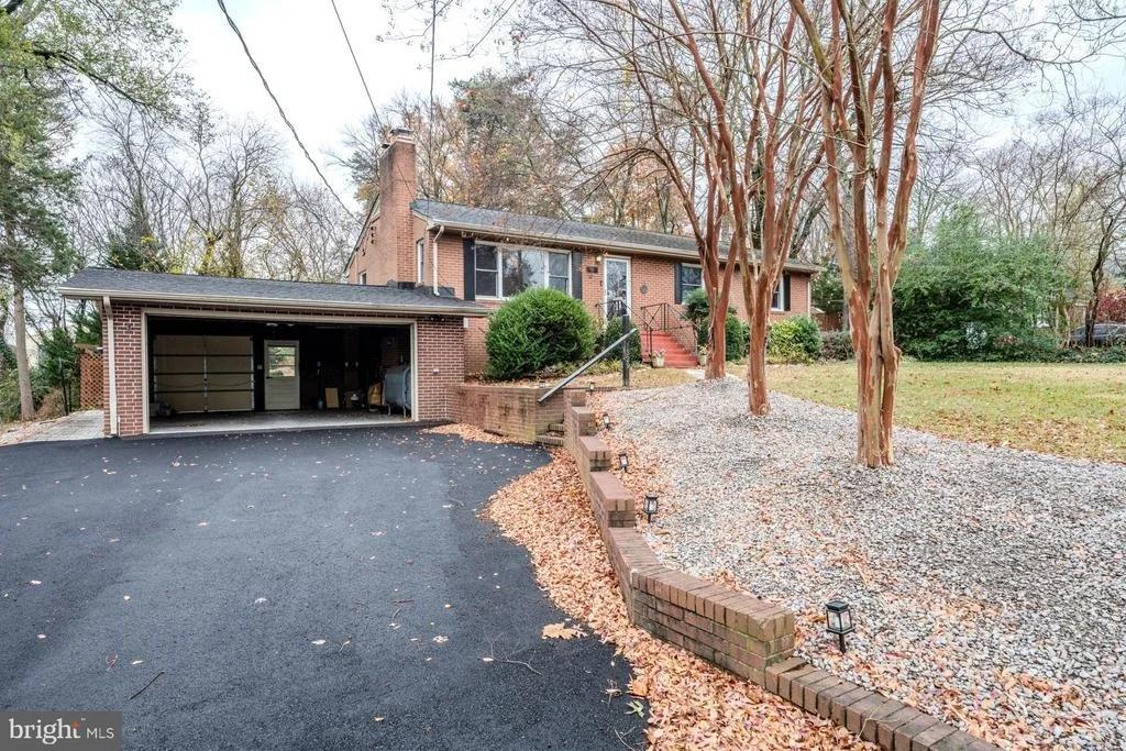 Photo of 1329 DEVILS REACH ROAD