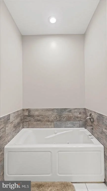 Photo of 3145 BAYBRIAR ROAD
