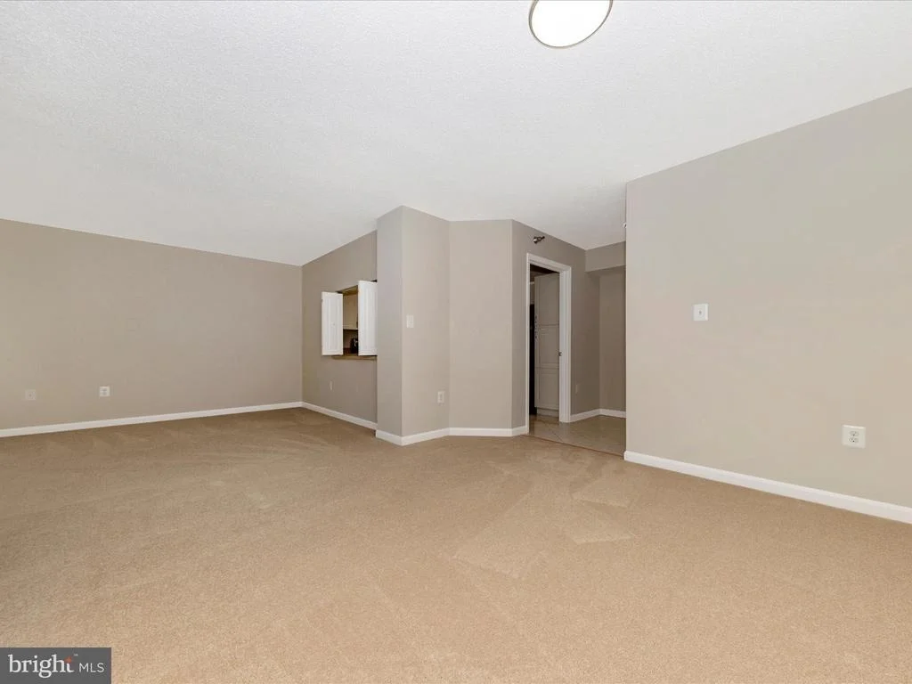 Photo of Unit 402 at 14809 PENNFIELD CIRCLE