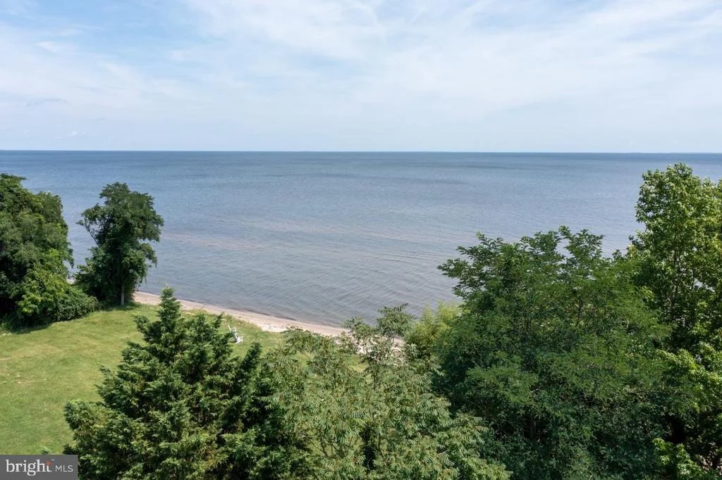 Photo of 2125 OAK ROAD