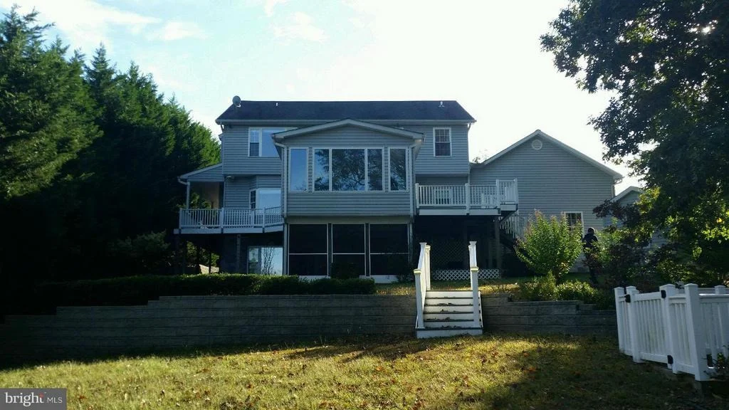 Photo of 2385 CAPE LEONARD DRIVE