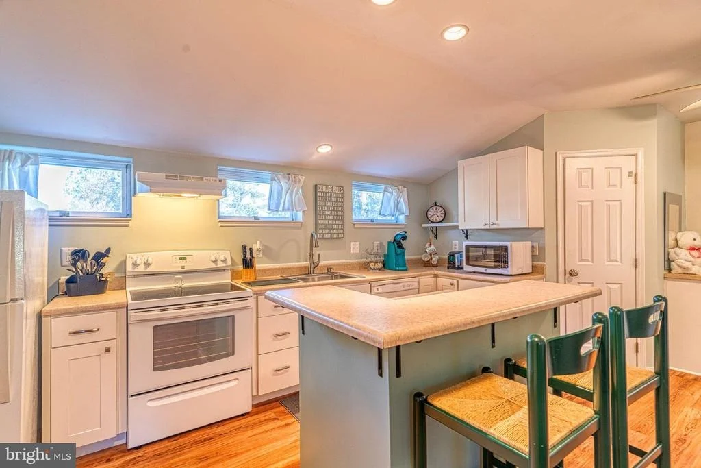 Photo of 16185 BRADBURN LANE