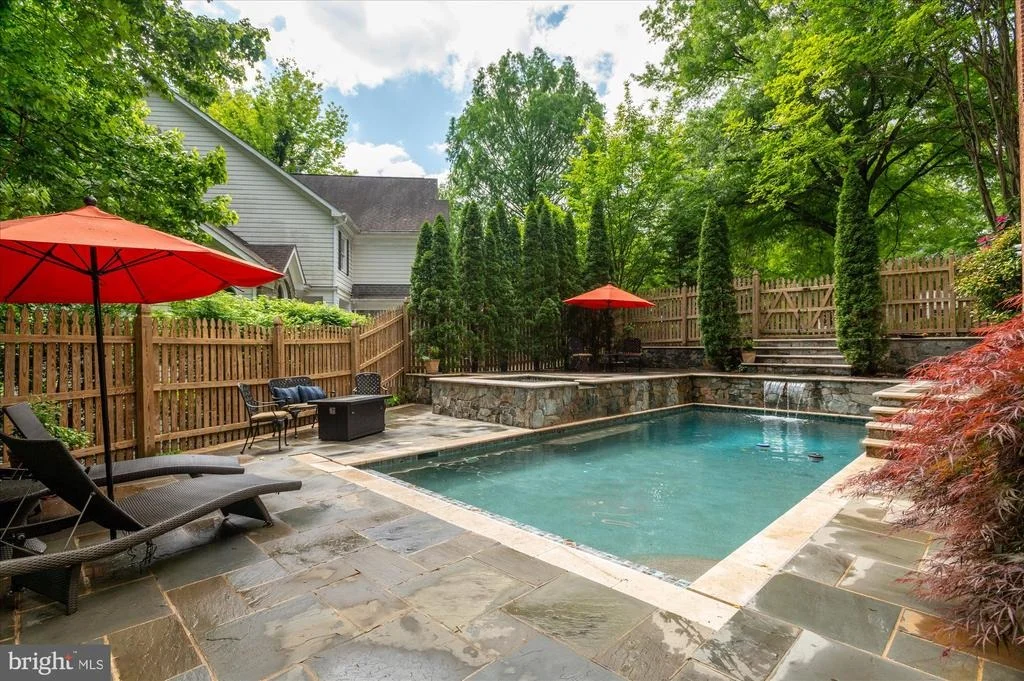 Photo of 4115 40TH PLACE N