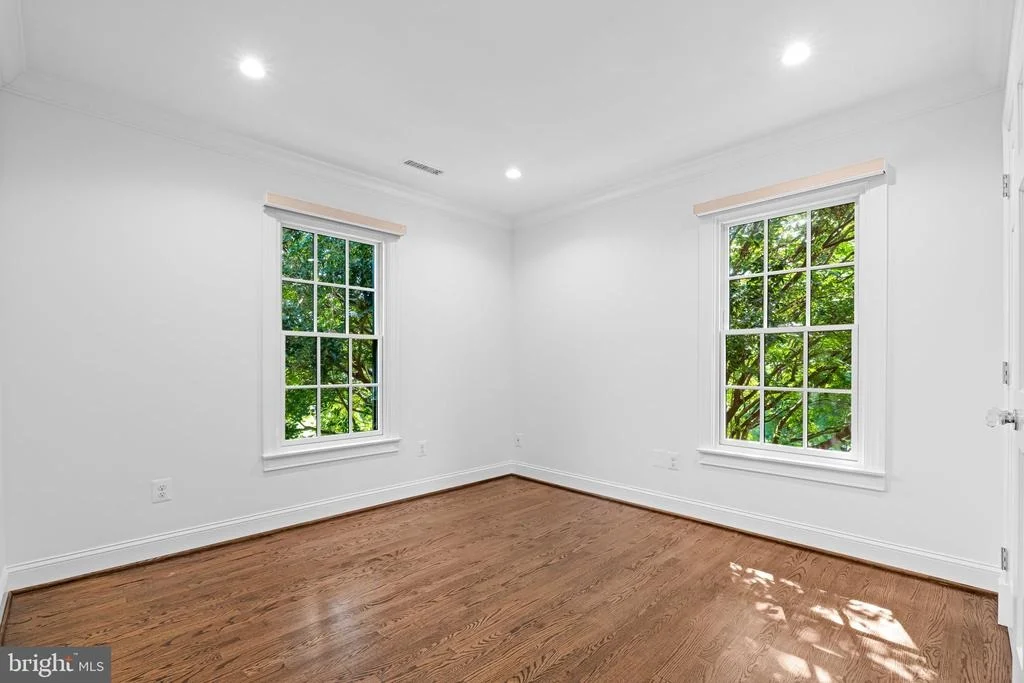 Photo of 13311 FALLS ROAD