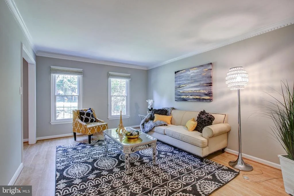 Photo of 7109 LONG VIEW ROAD