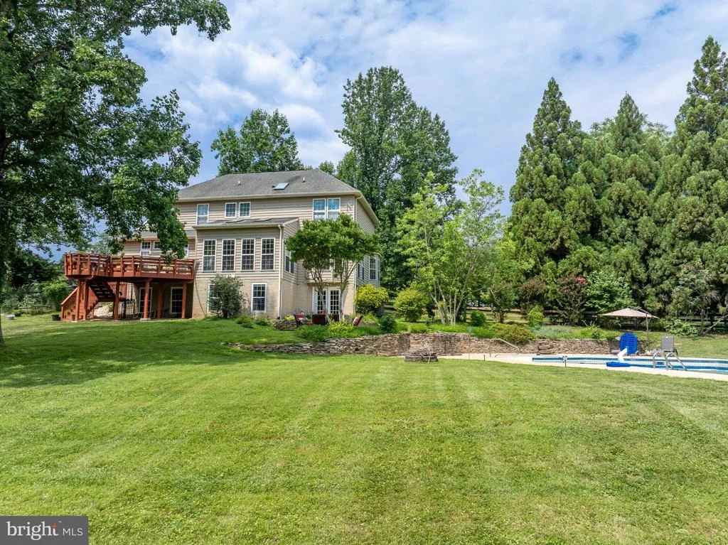 Photo of 13215 FALLS ROAD