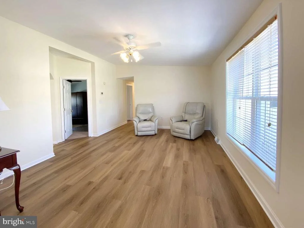 Photo of 4 MAYFAIR LANE