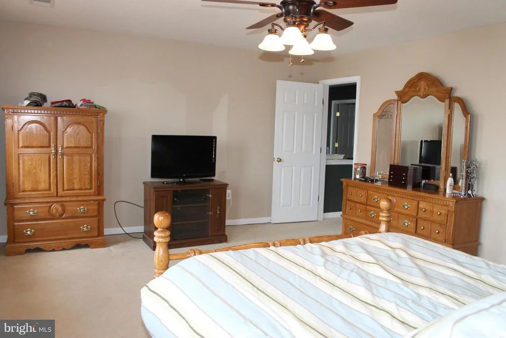 Photo of 749 HOLLY LEAF ROAD