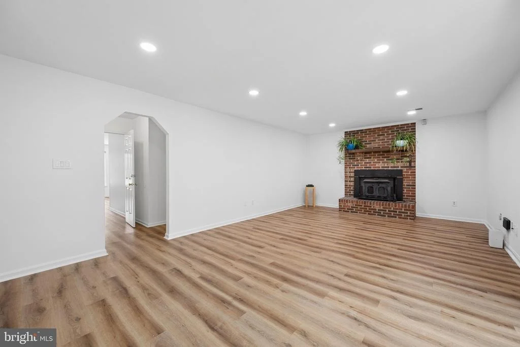 Photo of 10421 ROSEMONT DRIVE