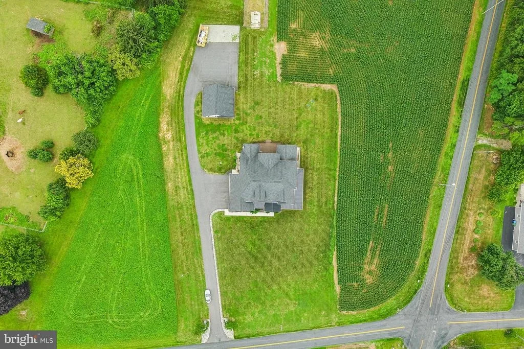 Photo of 1250 HEAPS ROAD