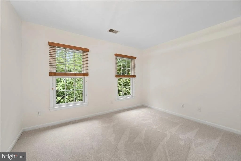 Photo of 18710 SEVERN ROAD