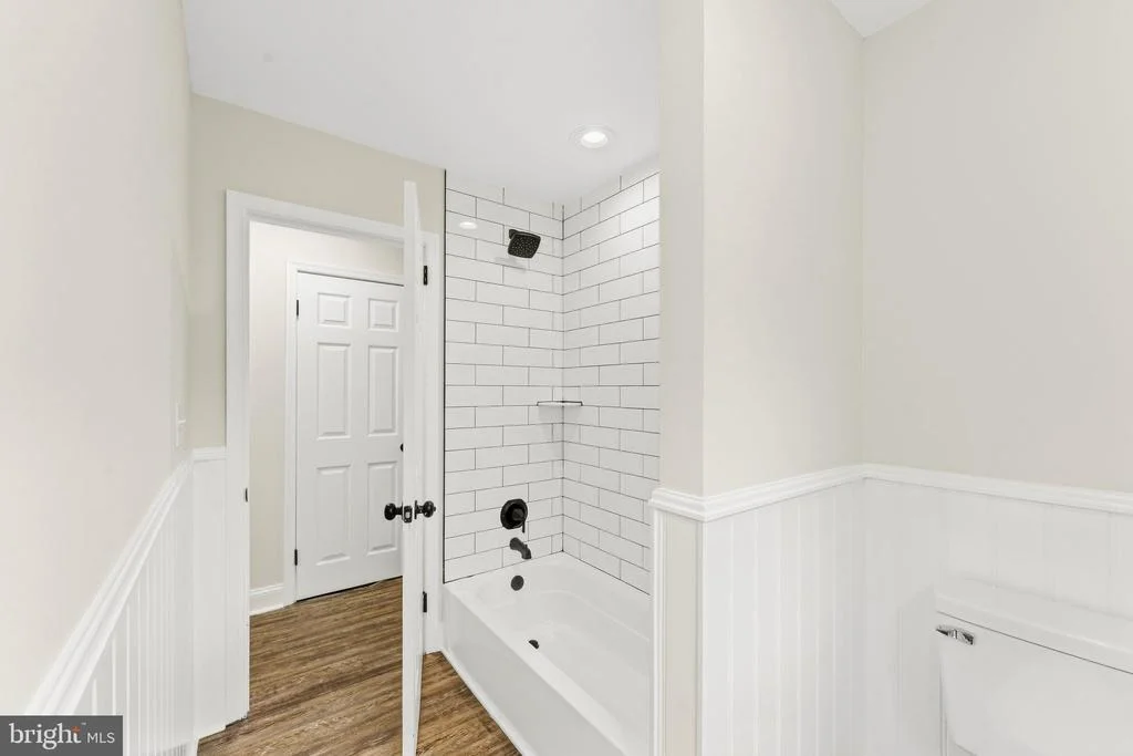 Photo of 201 SINGLETREE COURT