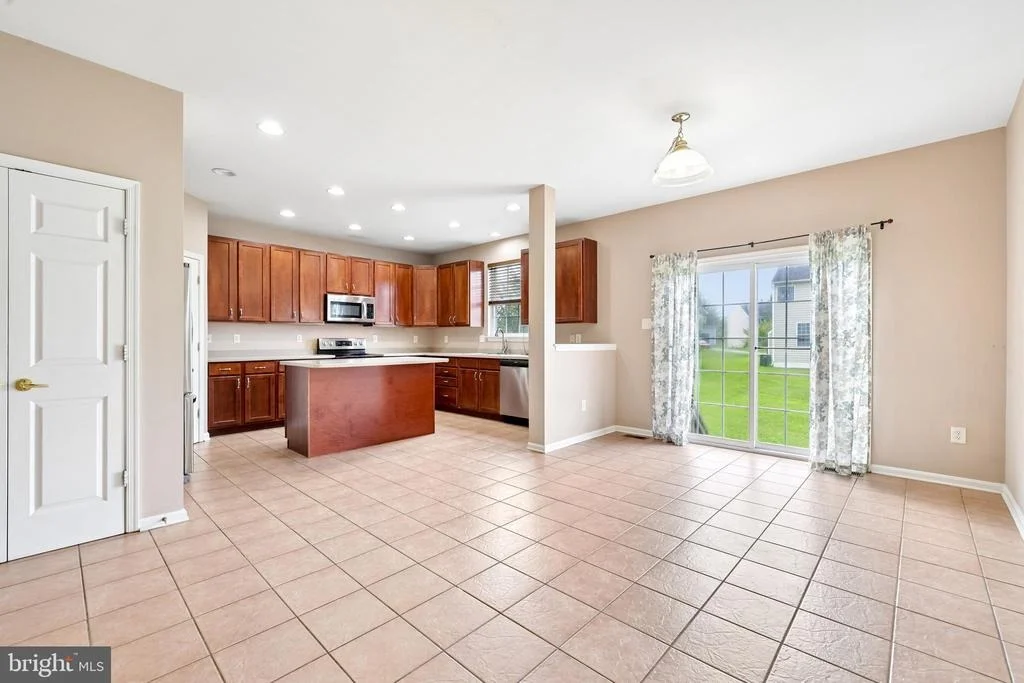 Photo of 551 HIDDEN STREAM COURT