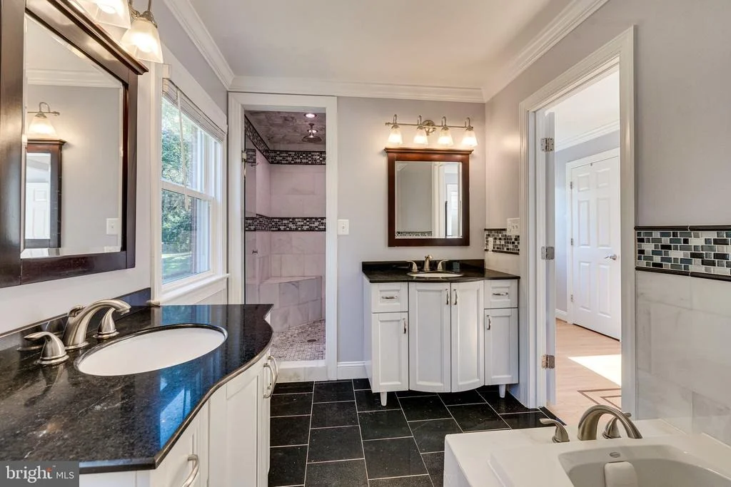 Photo of 8993 MEADOWVIEW DRIVE
