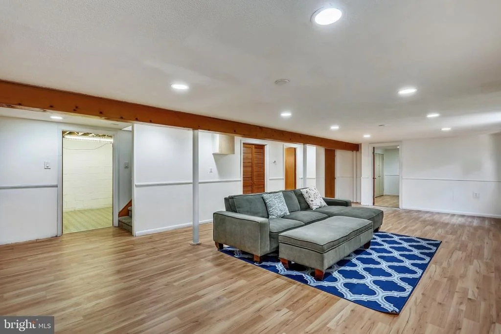 Photo of 24120 DOREEN DRIVE