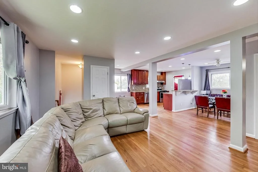 Photo of 13304 DAUPHINE STREET