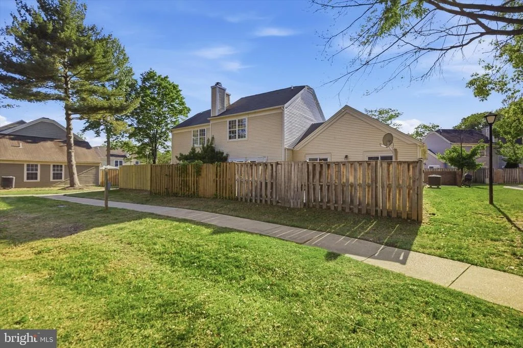 Photo of Unit 424 at 4708 COLONEL ASHTON PLACE
