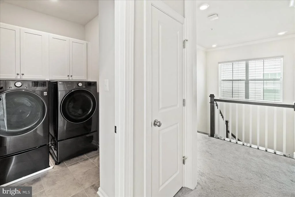 Photo of 5211 CONTINENTAL DRIVE