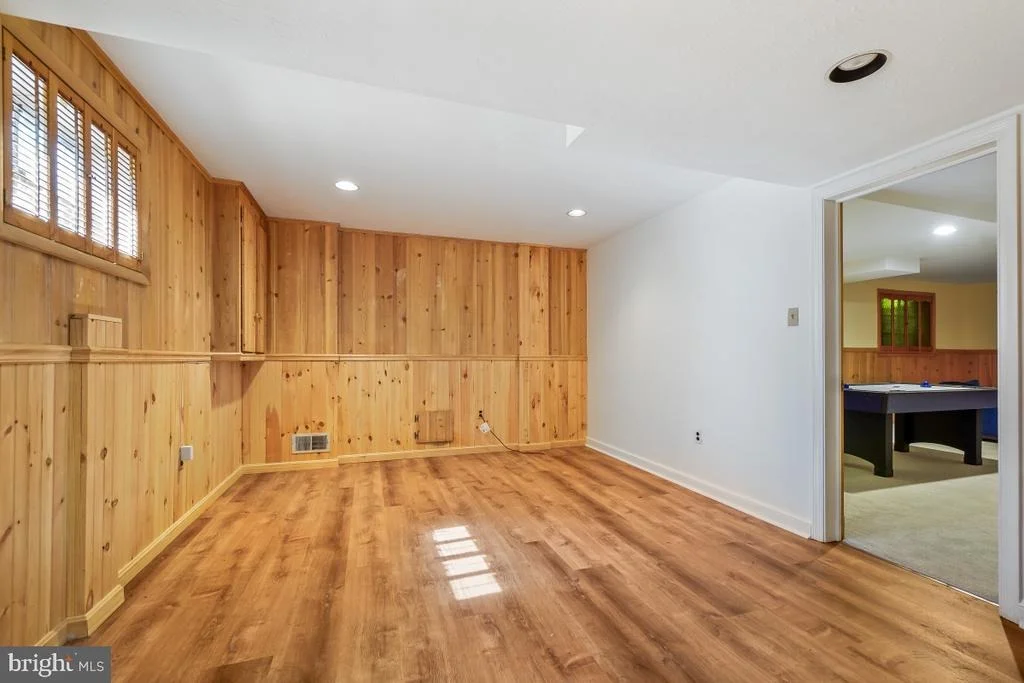 Photo of 7214 POMANDER LANE