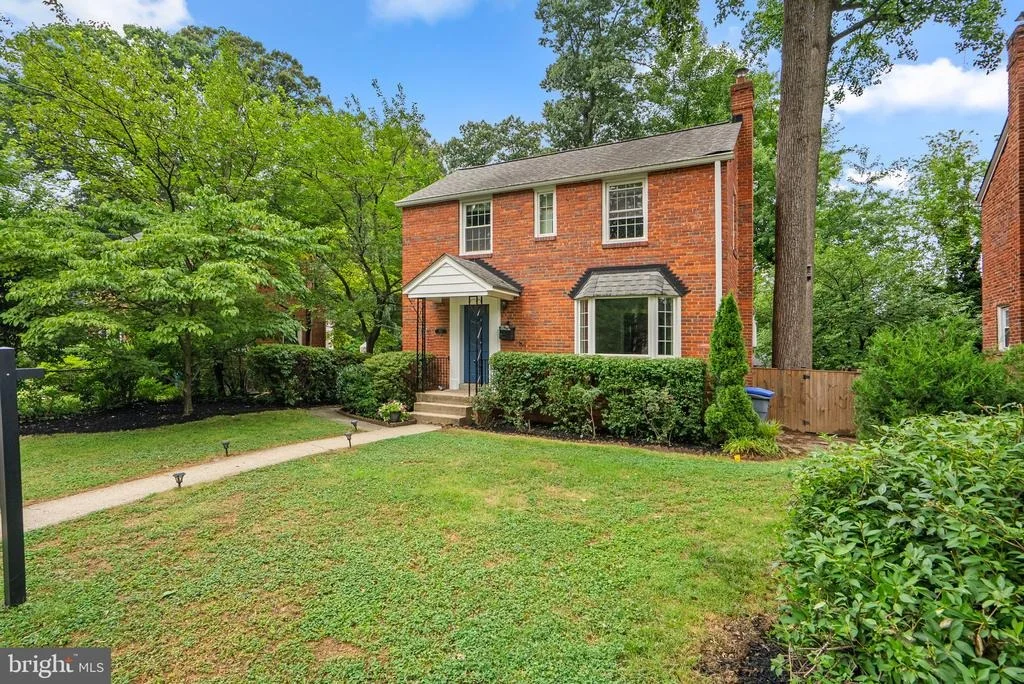 Photo of 1111 MEURILEE LANE