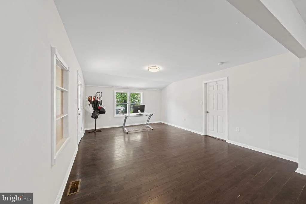 Photo of 6467 THIRD STREET