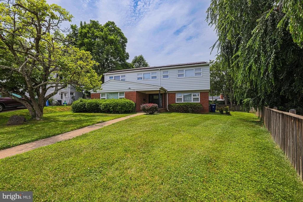 Photo of 6306 SHELRICK DRIVE