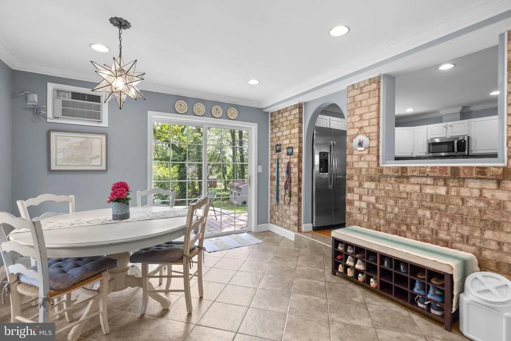 Photo of 4117 QUEEN MARY DRIVE