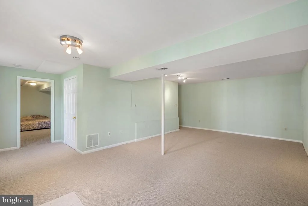 Photo of 14404 BASINGSTOKE LANE