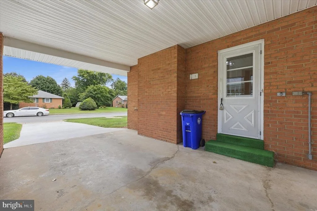 Photo of 227 WYNGATE DRIVE