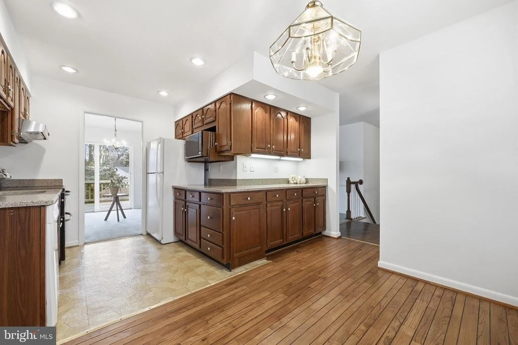 Photo of 6304 FOREST MILL LANE