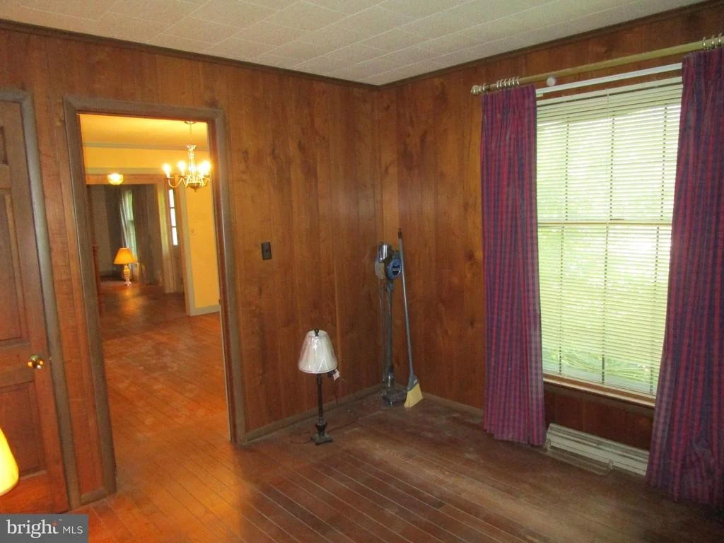 Photo of 40 W FAIRWAY CIRCLE