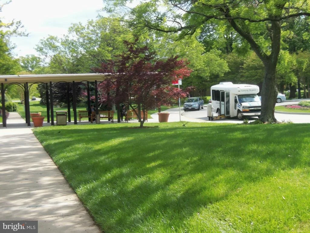 Photo of Unit 2903 at 15107 INTERLACHEN DRIVE