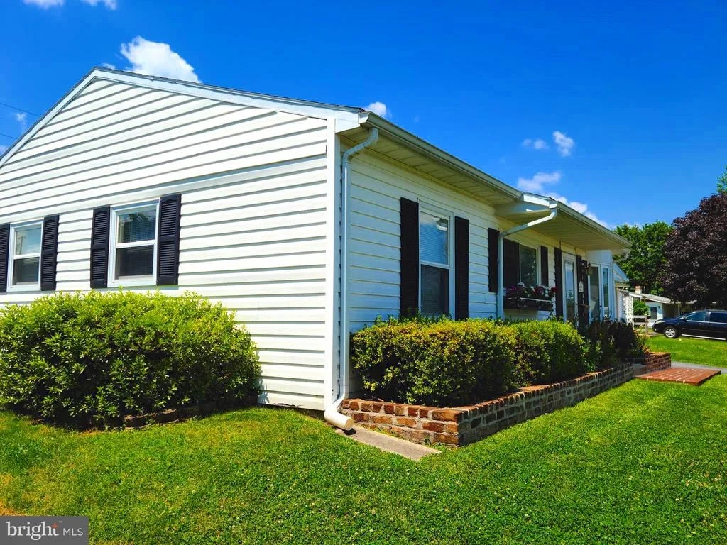 Photo of 477 CARROLLTON DRIVE