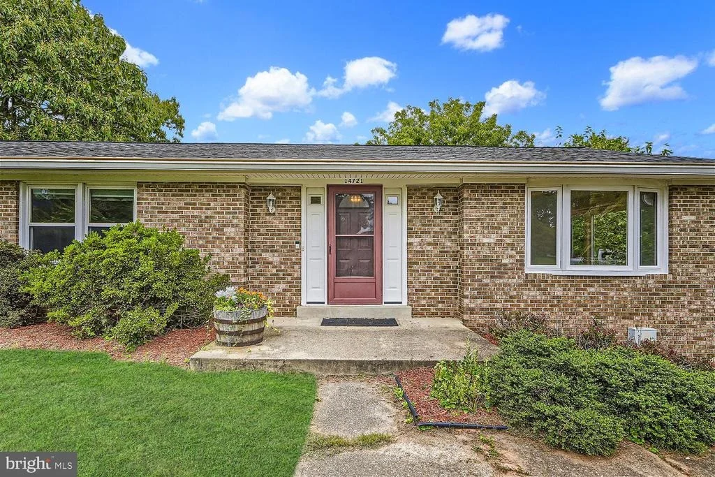 Photo of 14721 OLD BARN COURT
