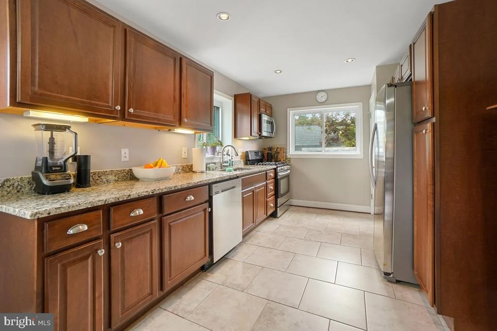 Photo of 401 ROYALTON ROAD