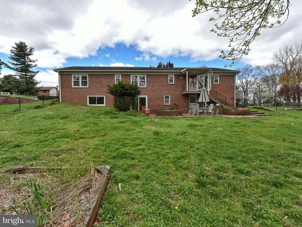 Photo of 6143 LONG BRANCH ROAD