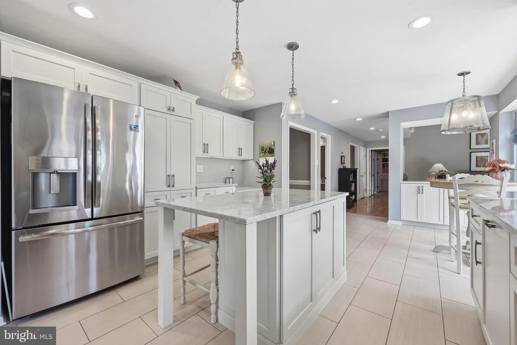 Photo of 6913 SOVEREIGN PLACE